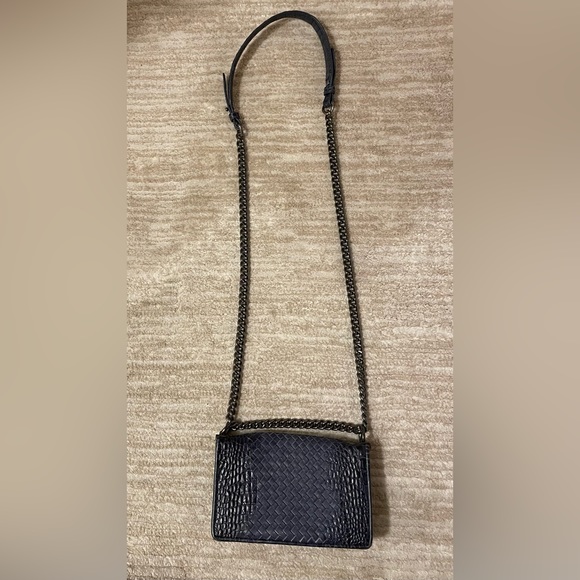 Sondra Roberts New York Blue Faux Croc Print Crossbody or Shoulder Bag or Clutch - Picture 2 of 16